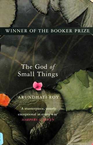 Arundhati Roy: The God of Small Things (Paperback, 2004, Harper Perennial)