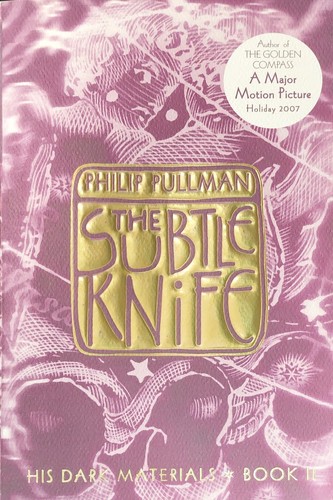 The Subtle Knife (Paperback, 2002, Alfred A. Knopf)